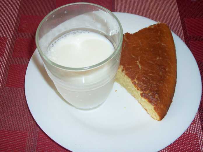 Gâteau au yaourt avec 1 verre de lait