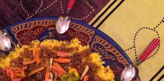 Yassa au poulet et riz au safran